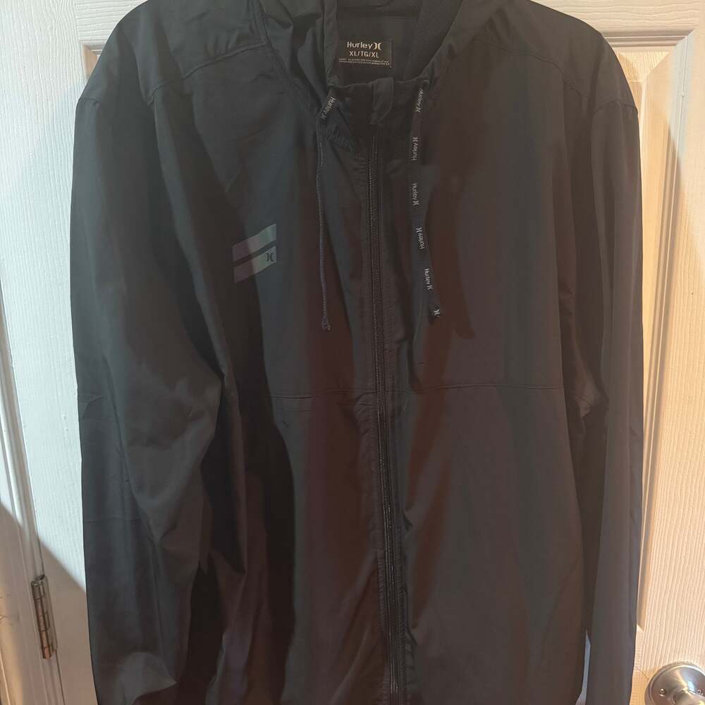 Hurley windbreaker/rain jacket